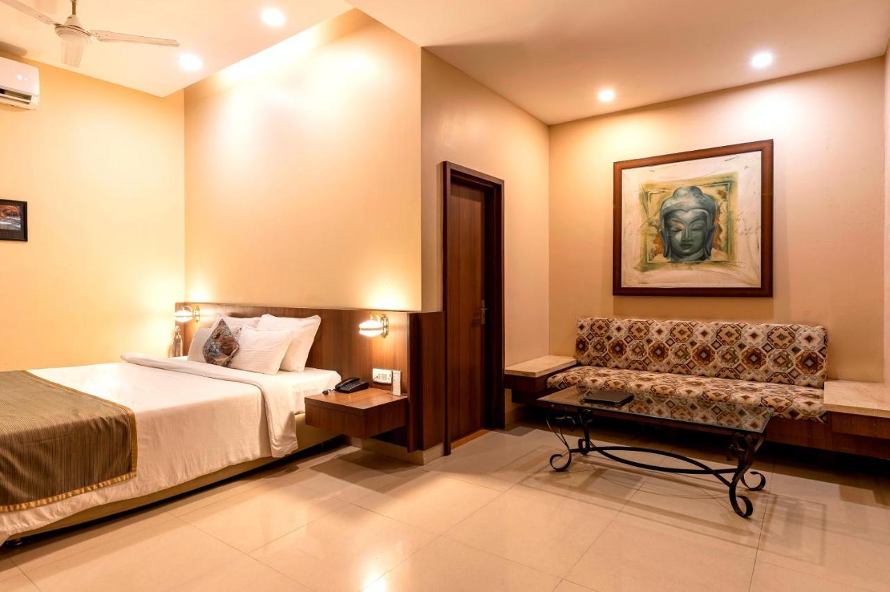 Kwality'S Motel Shiraz Bhopal Buitenkant foto