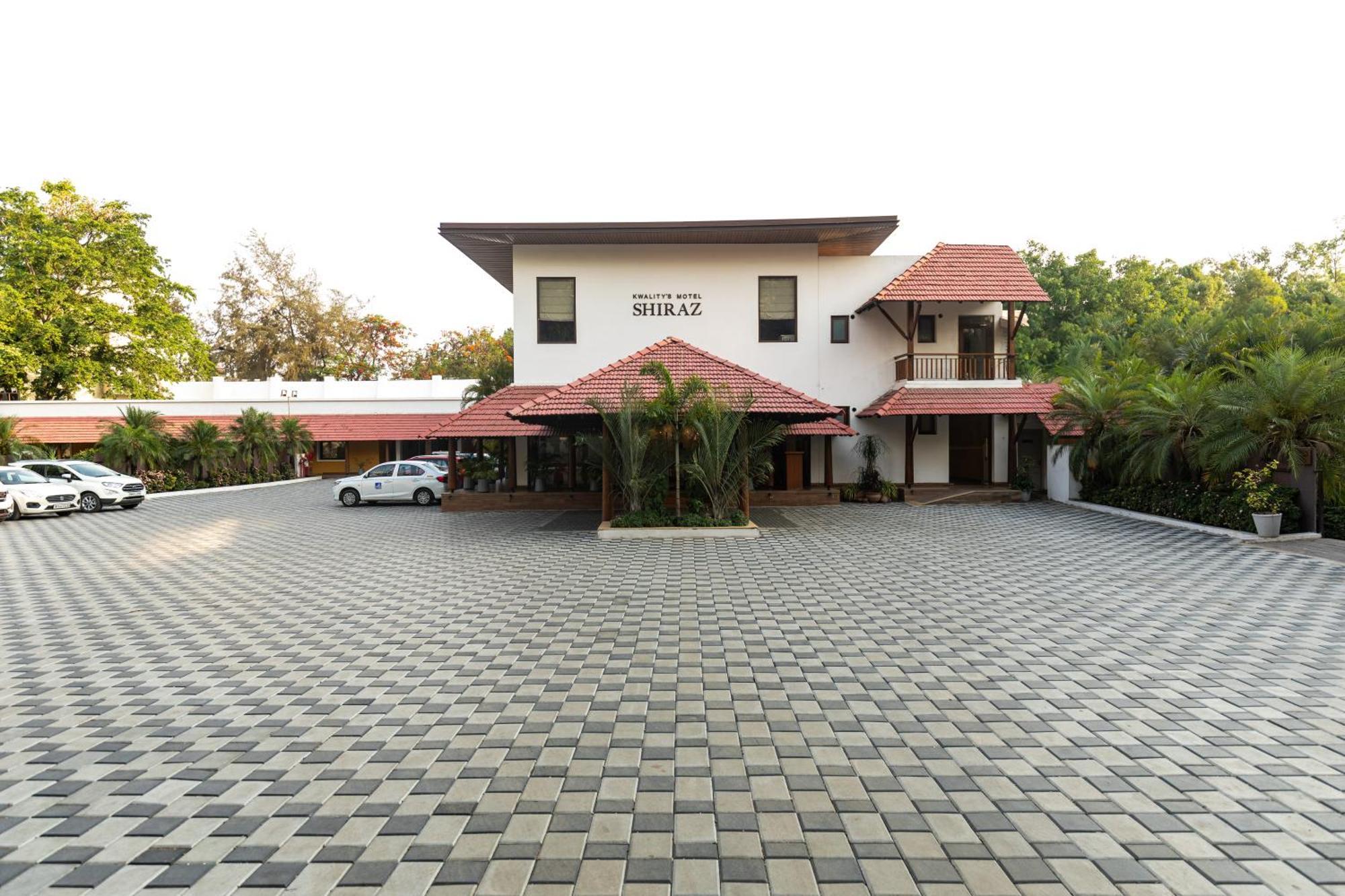 Kwality'S Motel Shiraz Bhopal Buitenkant foto